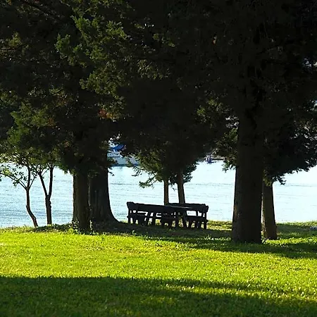 Geni Garden Szálloda